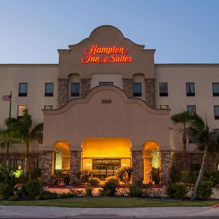 Hampton Inn & Suites Мишън Екстериор снимка