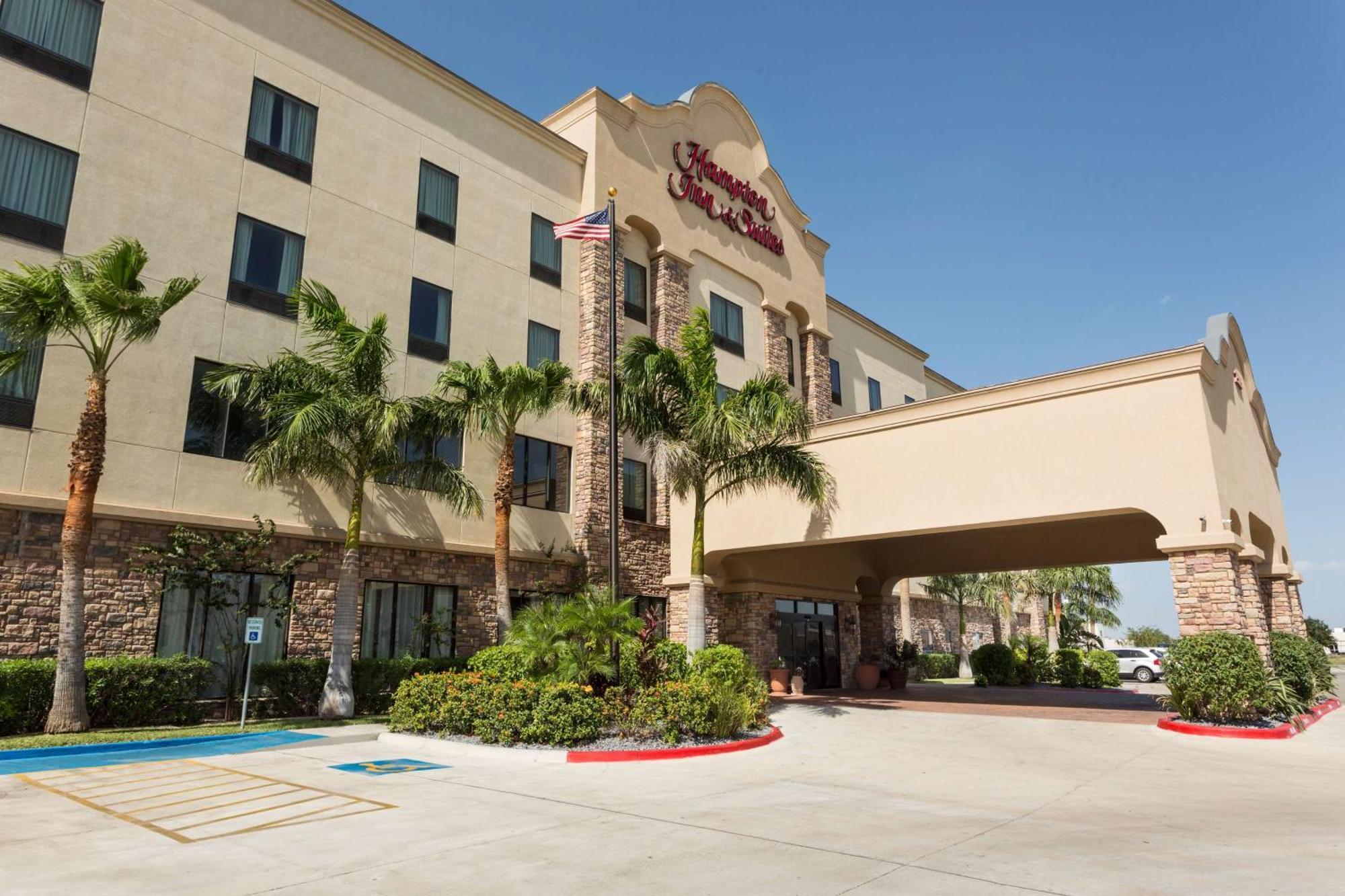 Hampton Inn & Suites Мишън Екстериор снимка