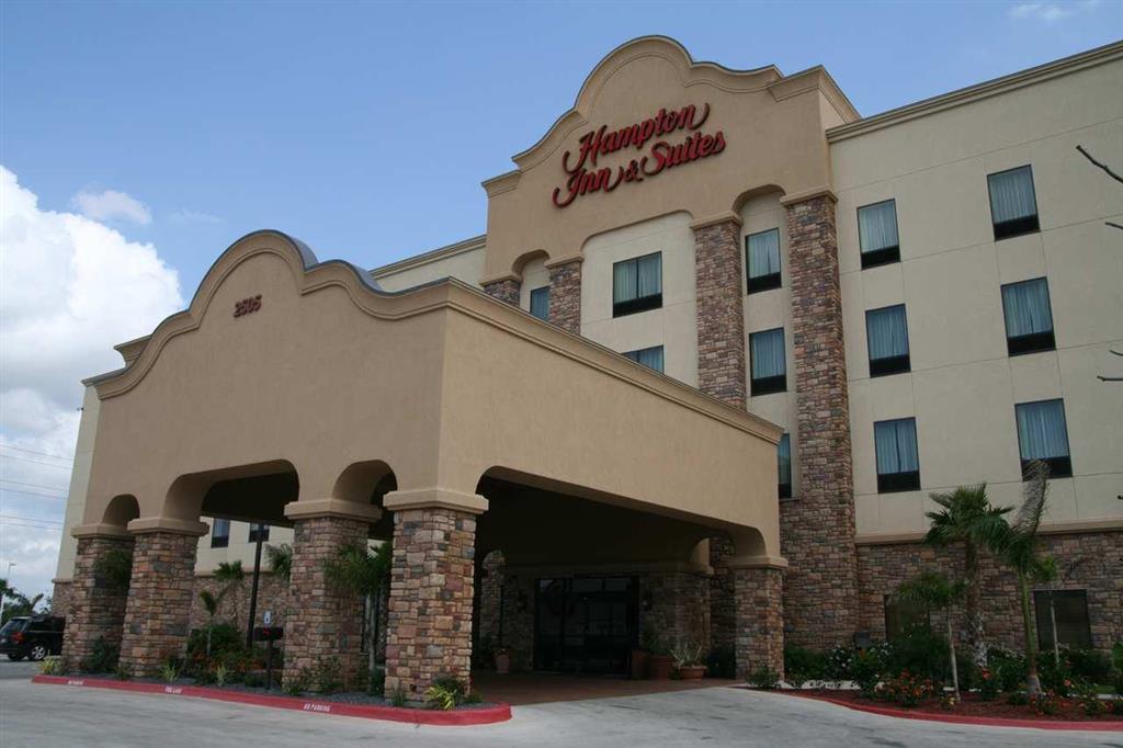 Hampton Inn & Suites Мишън Екстериор снимка