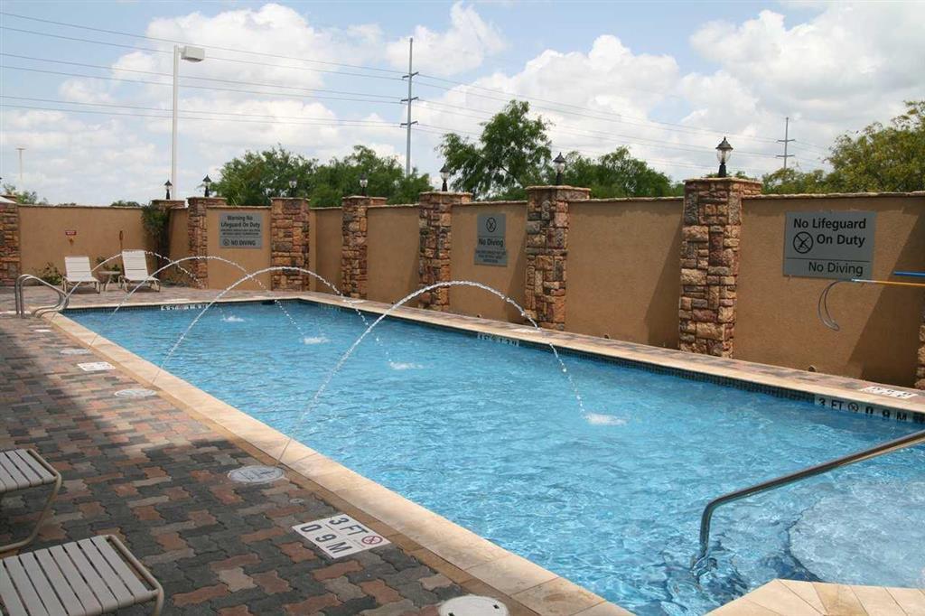 Hampton Inn & Suites Мишън Съоръжения снимка
